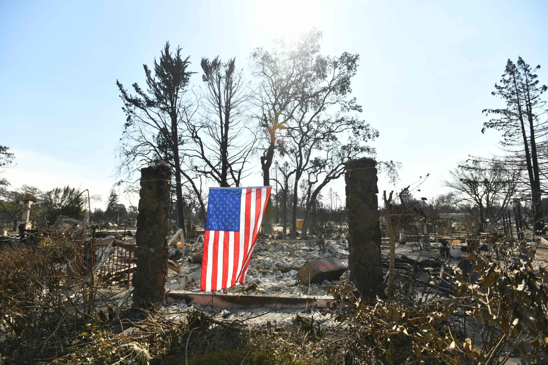 Califórnia. Chamas já consumiram quase 73 mil hectares (fotogaleria)