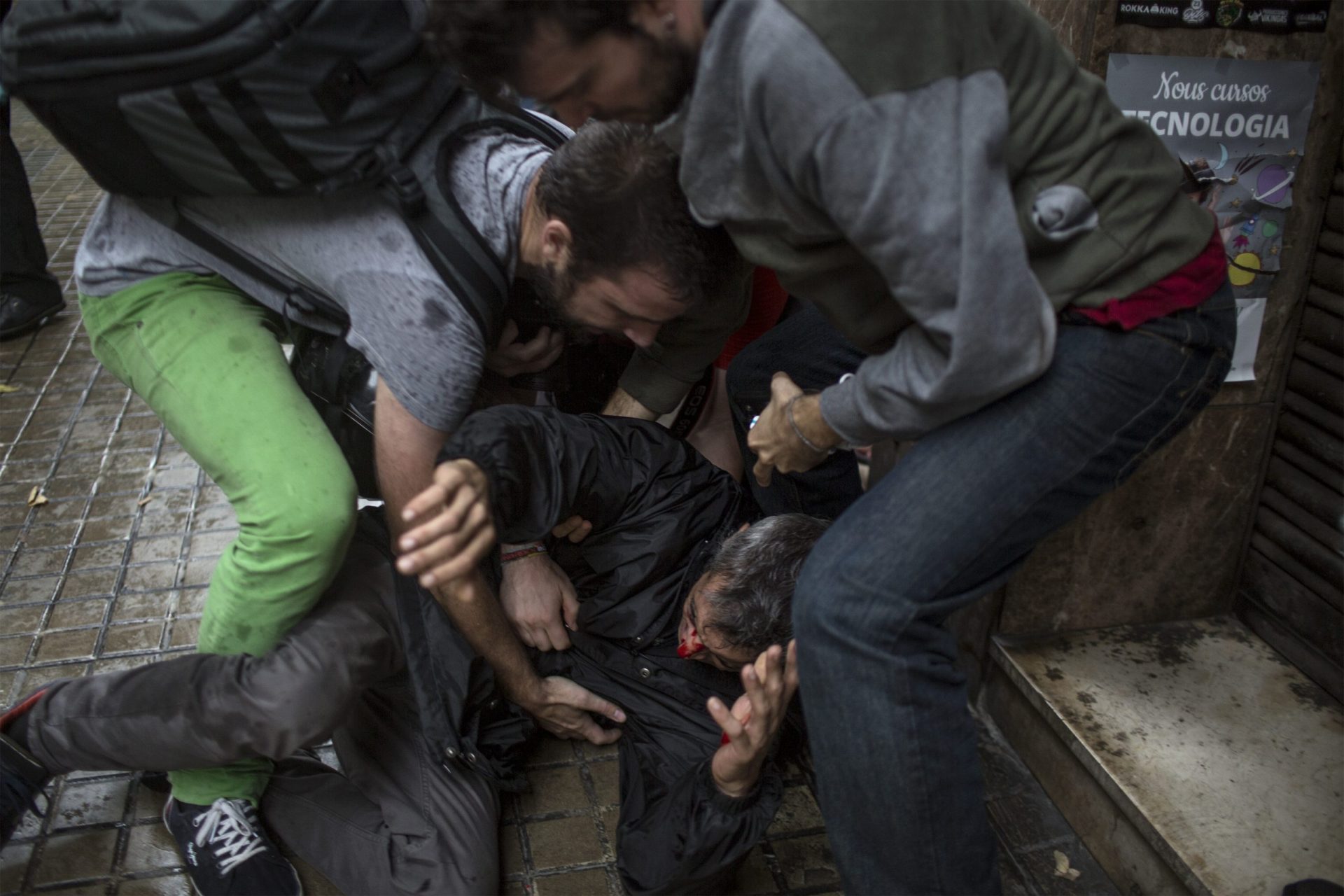 As imagens da violência na Catalunha