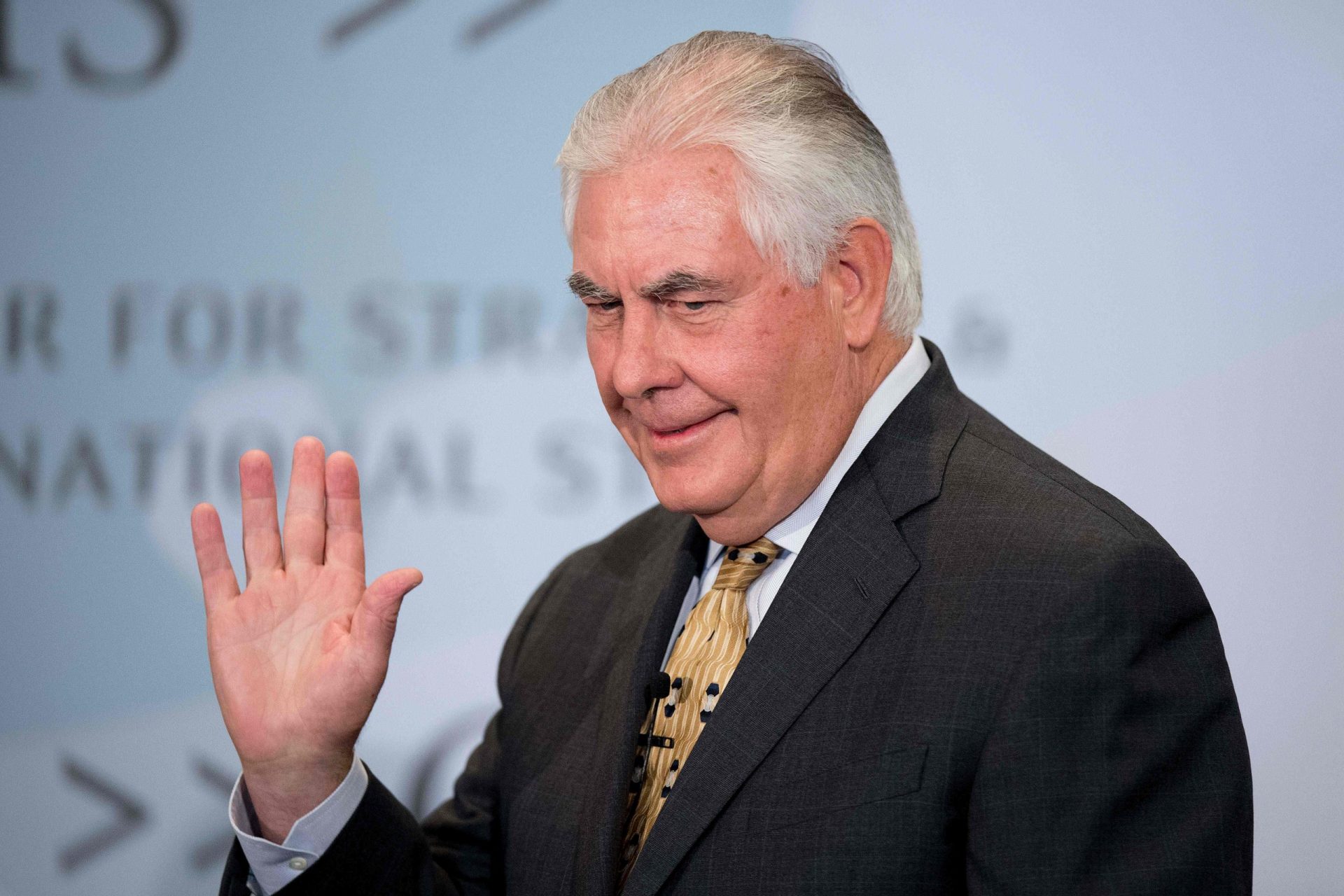 Tillerson pisca o olho à Índia para contrariar ascensão chinesa