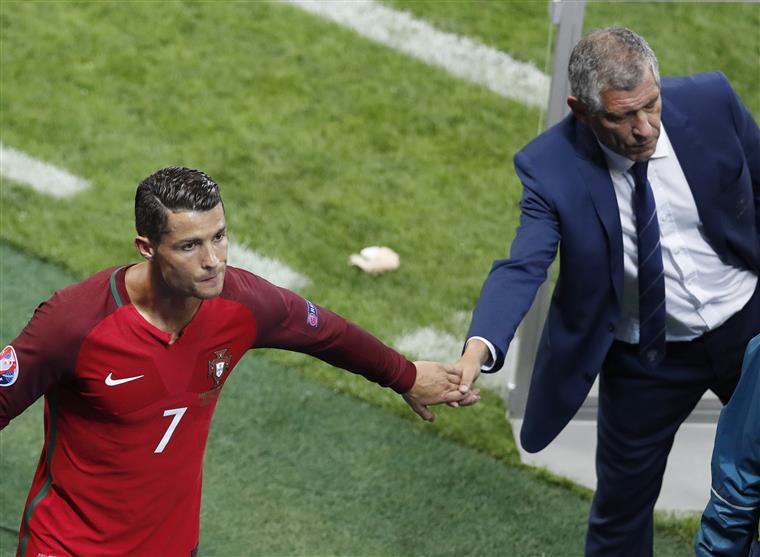 Fernando Santos: “Ronaldo? Por vontade dele vai às dez!”