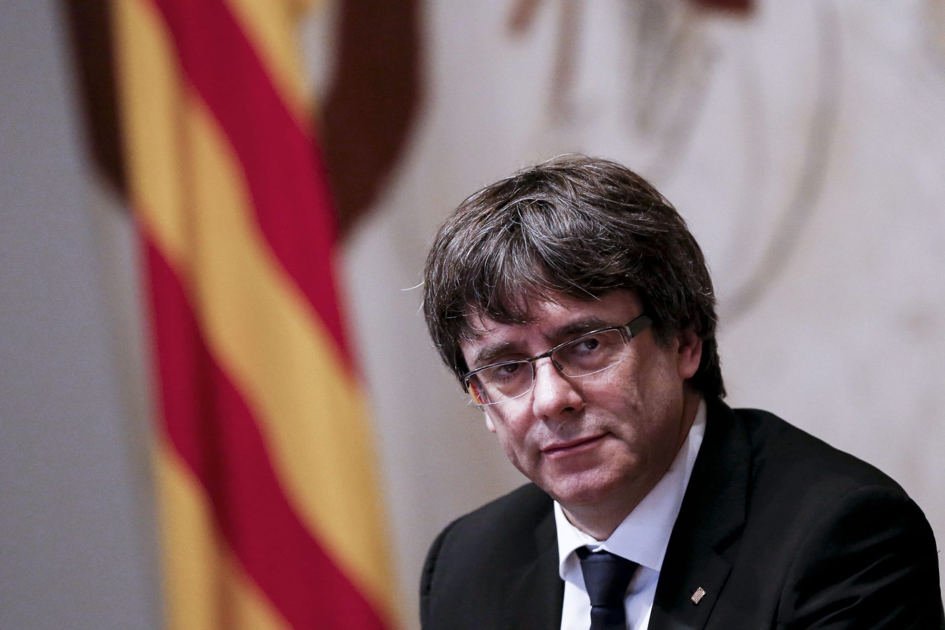 Catalunha. Puigdemont vai falar às 16h