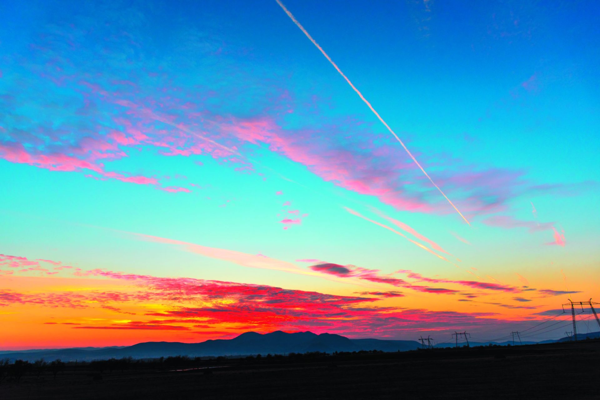 Chemtrails. Será só um avião ou uma teoria da conspiração?