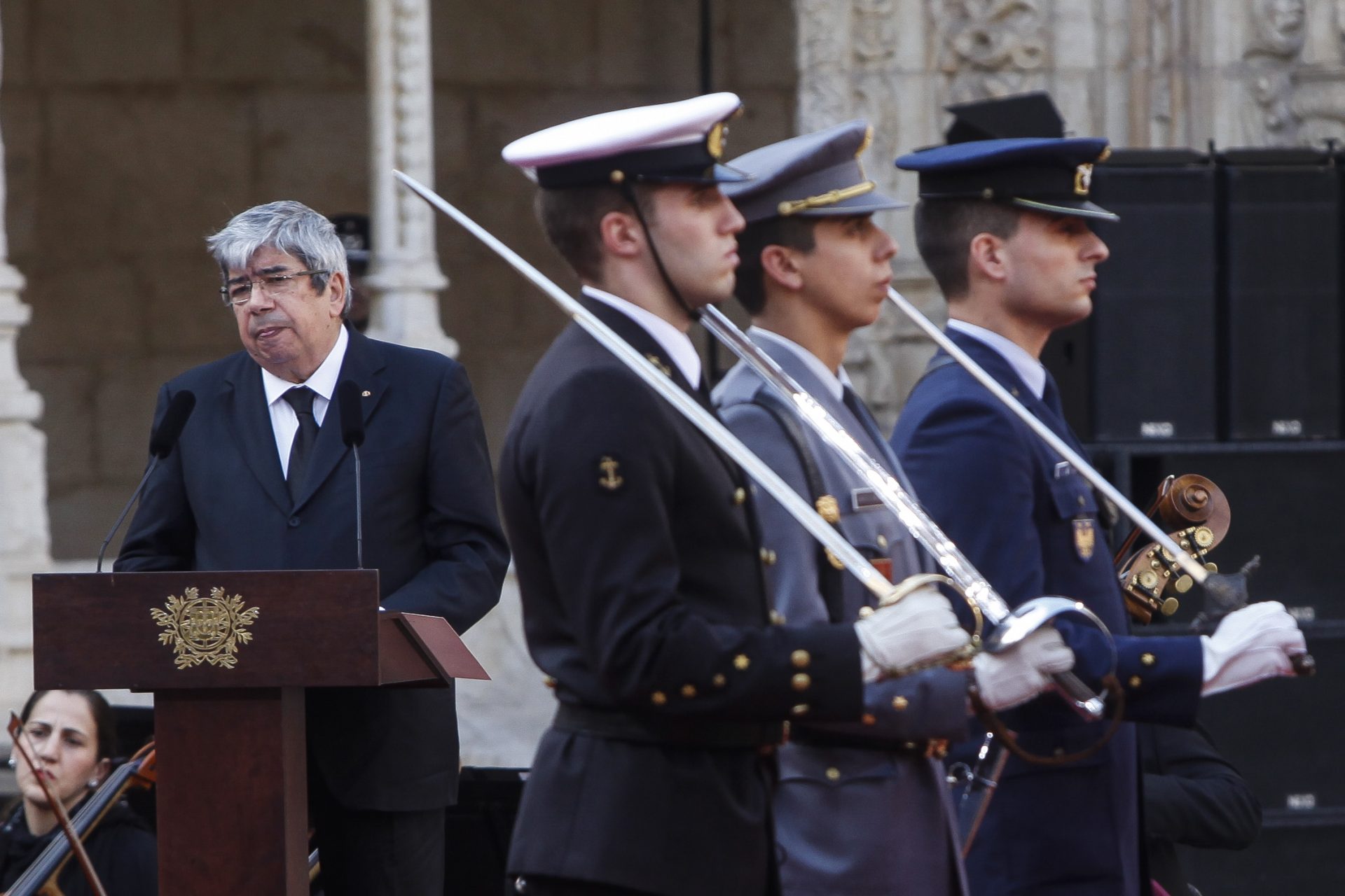 Dor, admiração e gratidão de Ferro na despedida de Soares