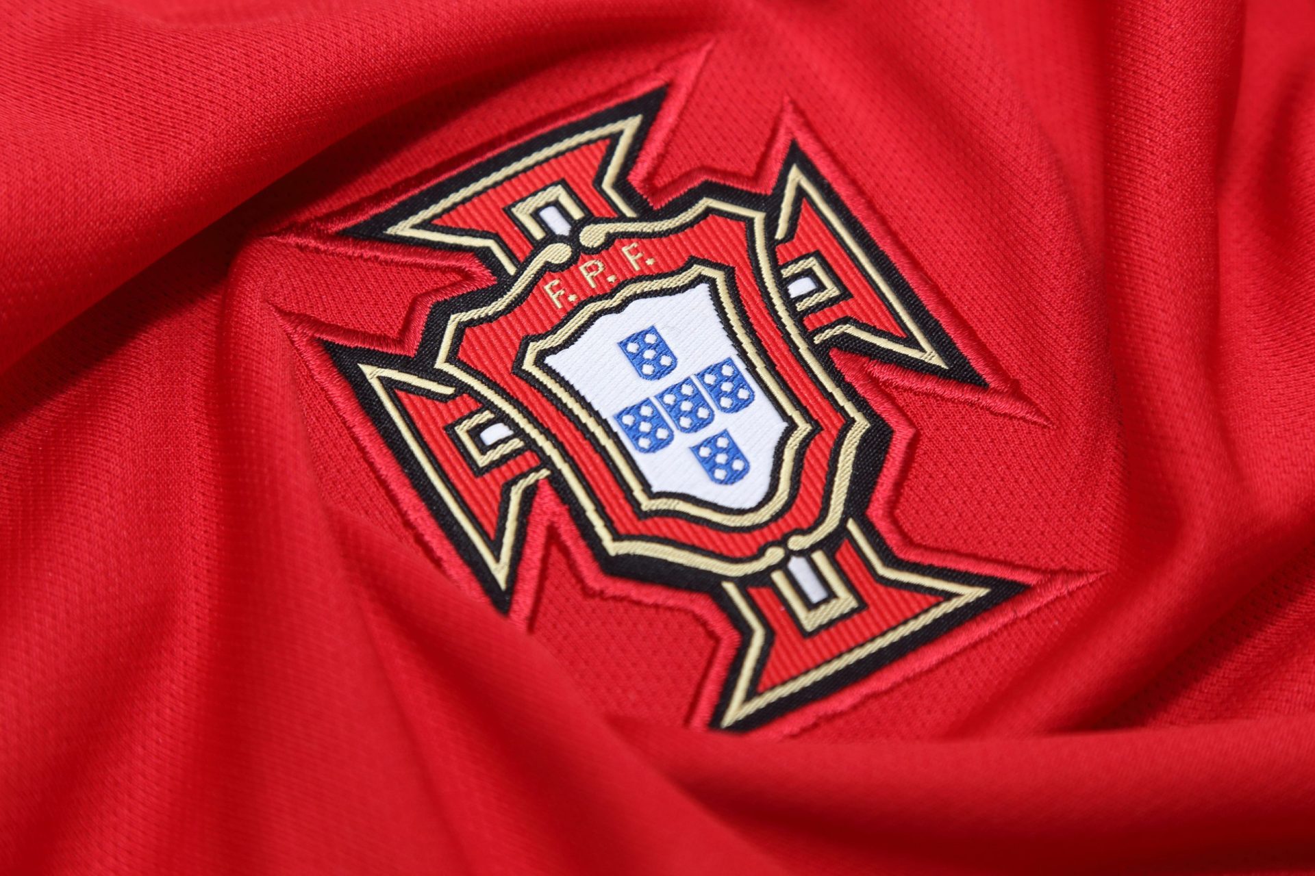 Federação Portuguesa de Futebol faz denúncia por alegada fuga de informação
