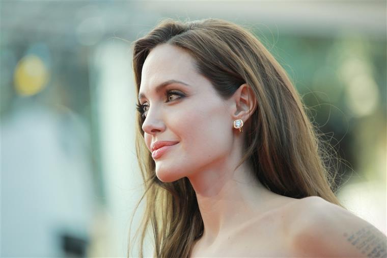 Angelina Jolie considera que violência sexual deve ser “punida com mais dureza”