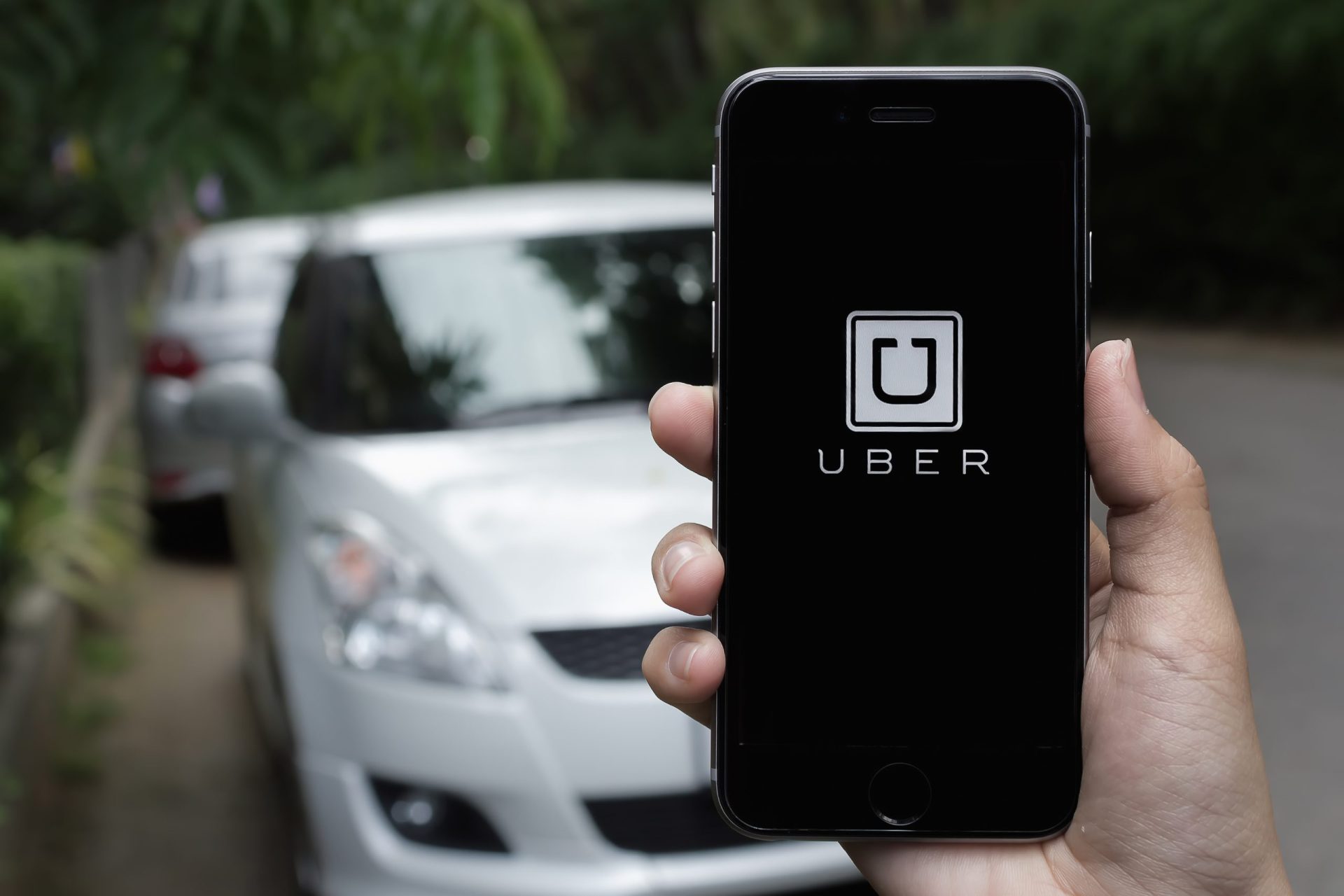 Uber lança serviço de entrega de comida ao domicílio