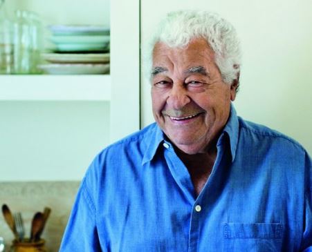 Morreu Antonio Carluccio