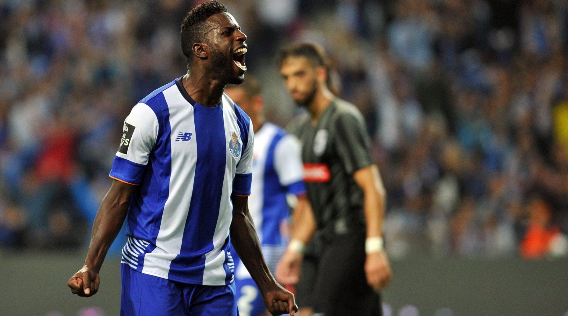 FC Porto. Varela oficializado no Kayserispor, da Turquia