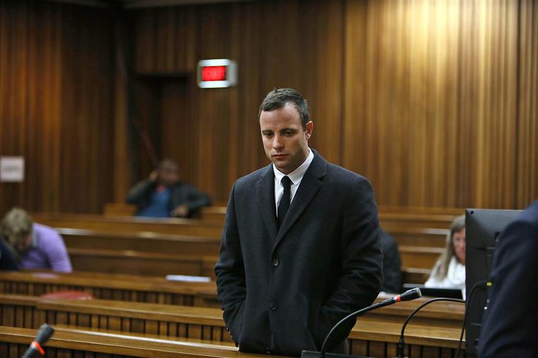 Pistorius ferido na cadeia devido a disputa