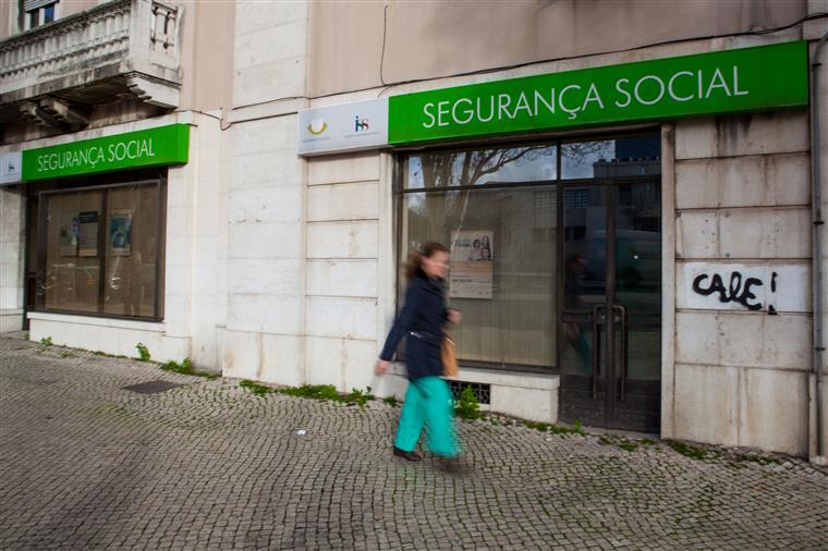 Trabalhadores a recibos verdes vão descontar menos para a segurança social