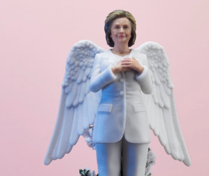 Já pode trocar o anjo tradicional de Natal pela Beyoncé ou até mesmo a Hillary Clinton