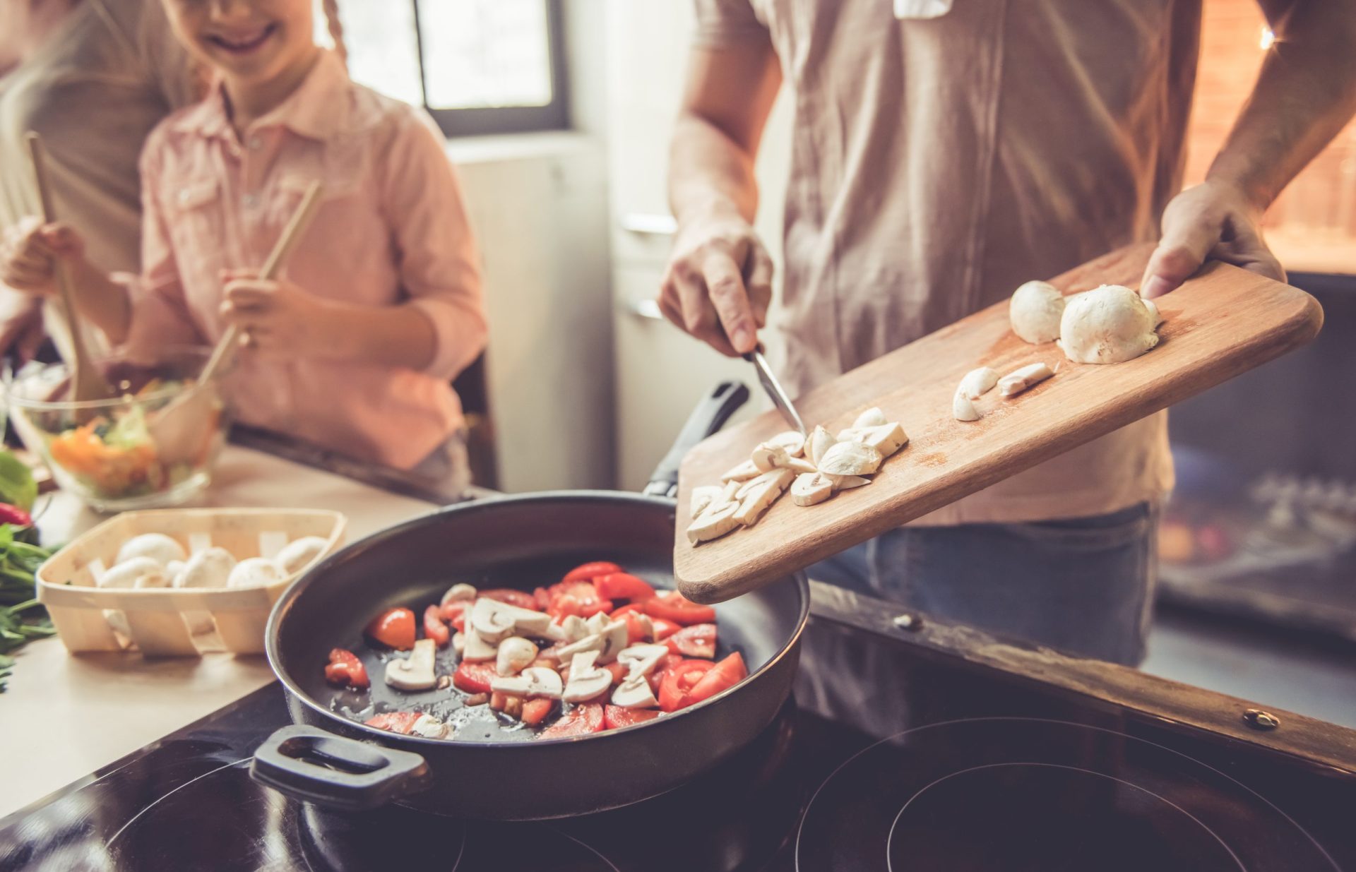 Cientistas afirmam que cozinhar ajuda-o a sentir-se melhor