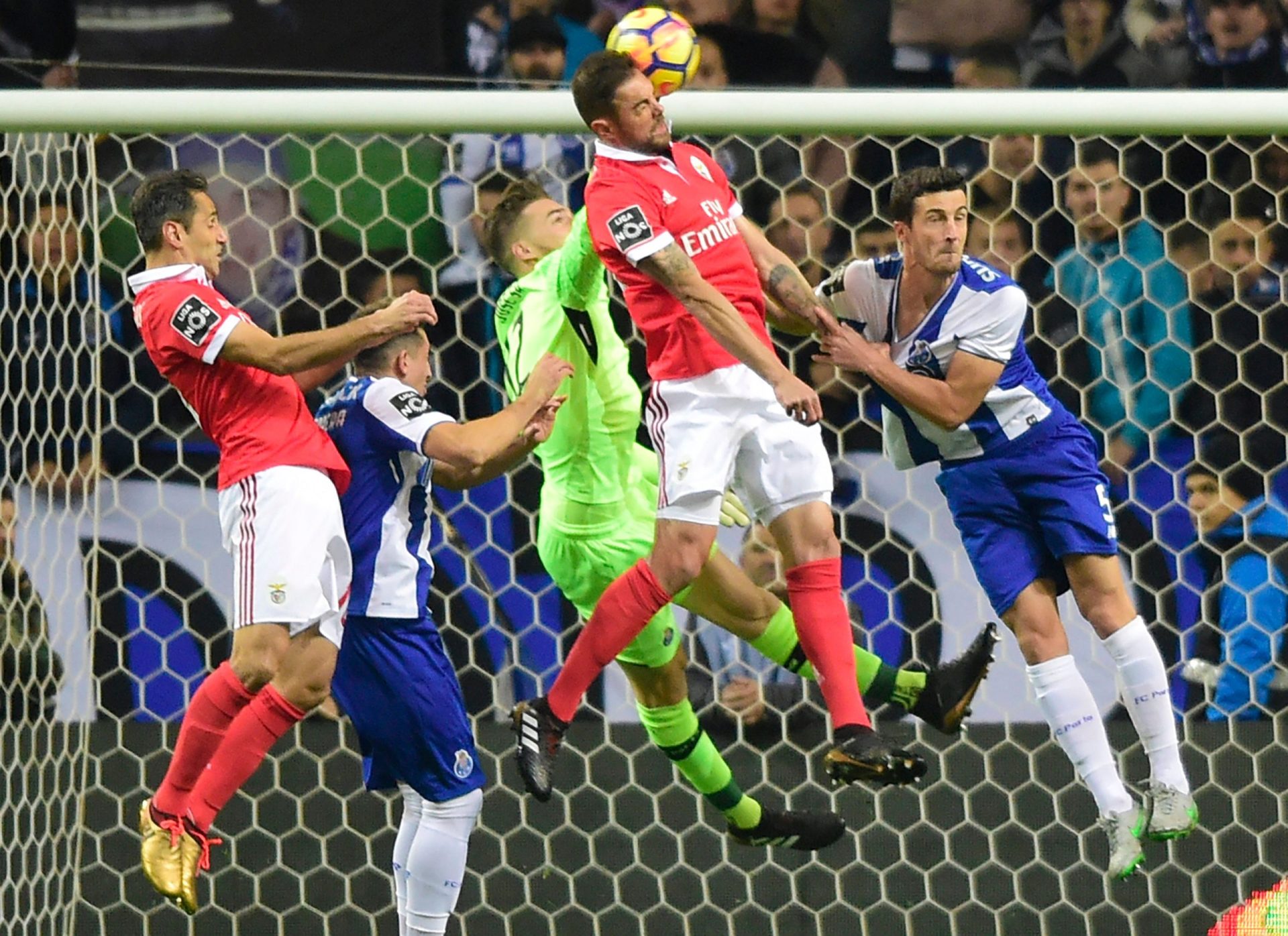 FC Porto-Benfica termina como começou: 0-0