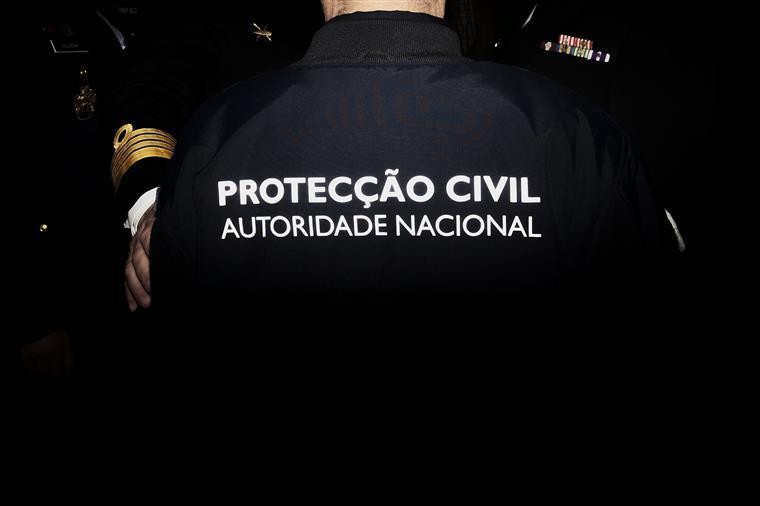 Proteção Civil. Curso irregular surpreende comandante