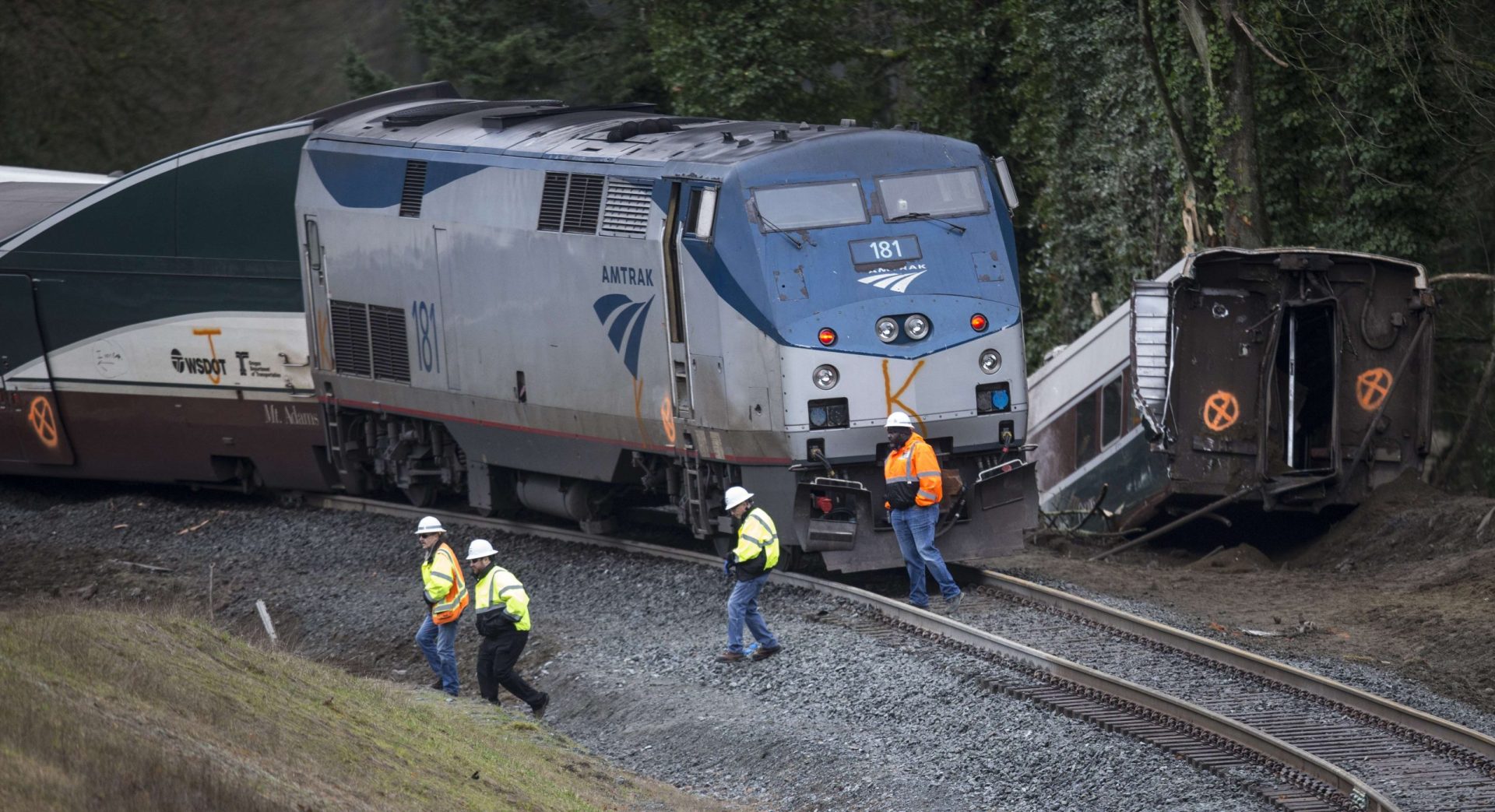 Washington. Comboio que descarrilou circulava a velocidade superior à permitida