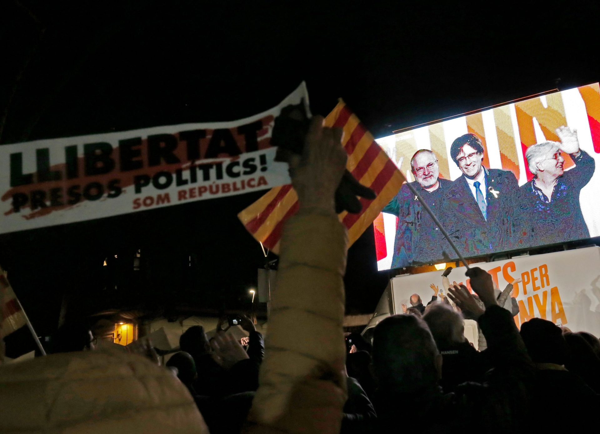 Catalunha. A roleta russa de Espanha anda hoje à roda