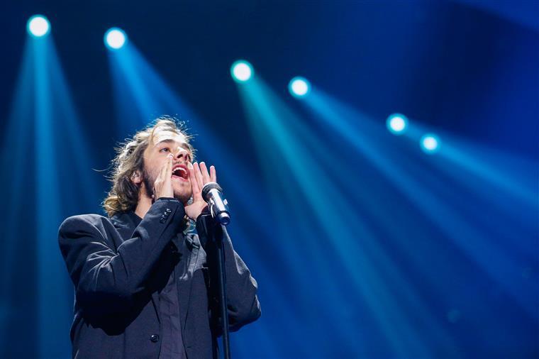 Salvador Sobral celebra aniversário no hospital