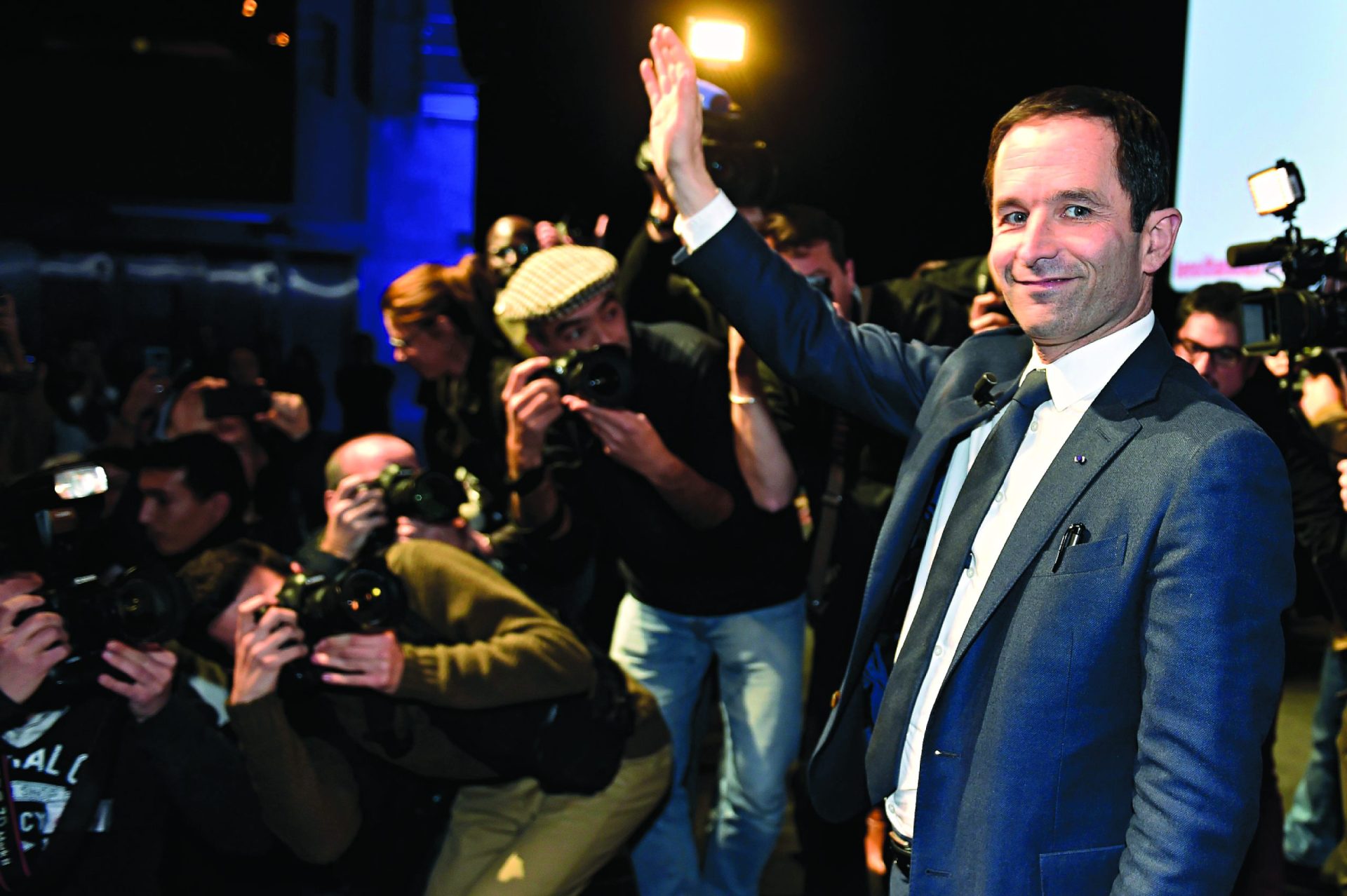 Benoît Hamon, o Bernie Sanders francês, está na frente da esquerda