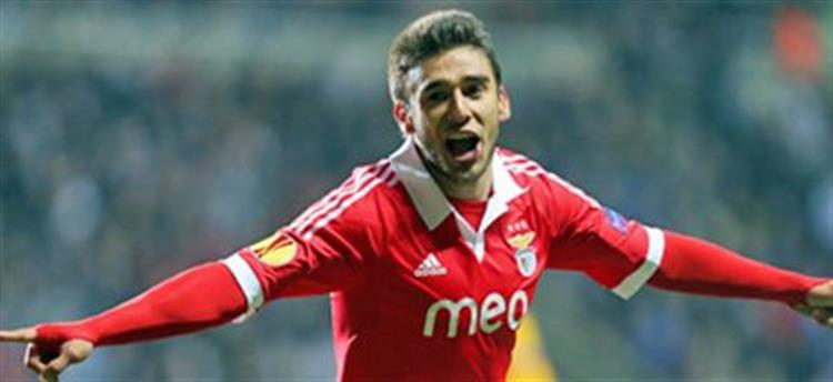 Benfica. Salvio e Júlio César de volta para Guimarães