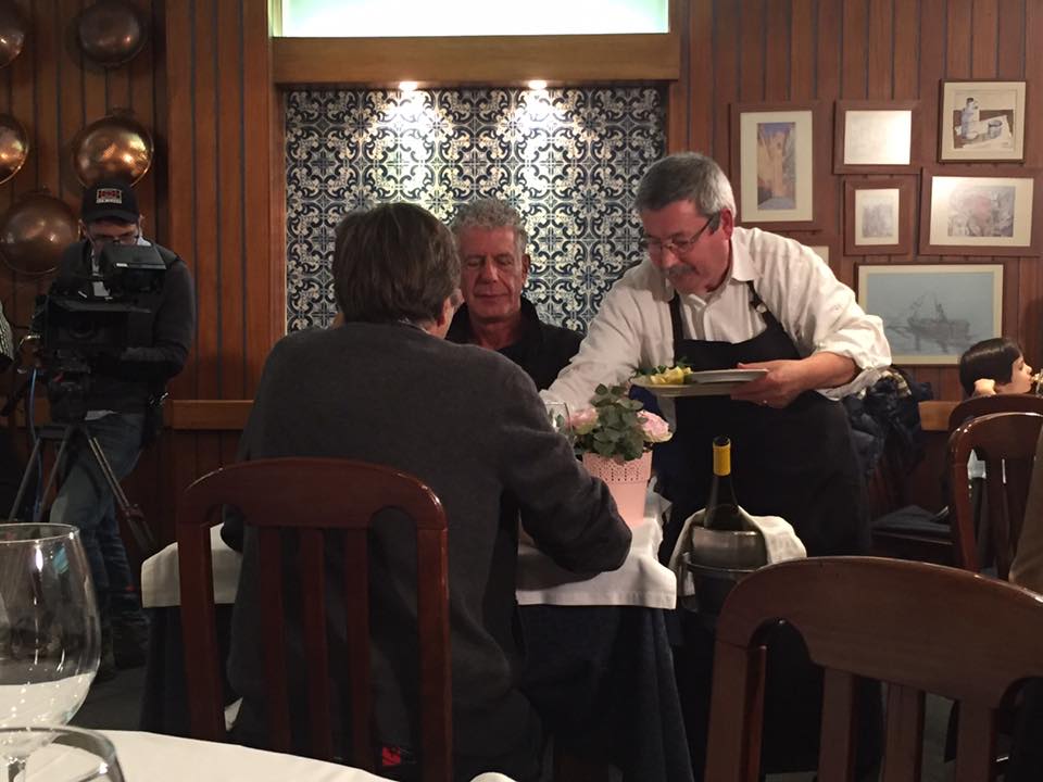 Alerta: Anthony Bourdain está no Porto