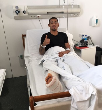 Gabriel Jesus. Nova estrela do Manchester City lesionou-se e pára vários meses