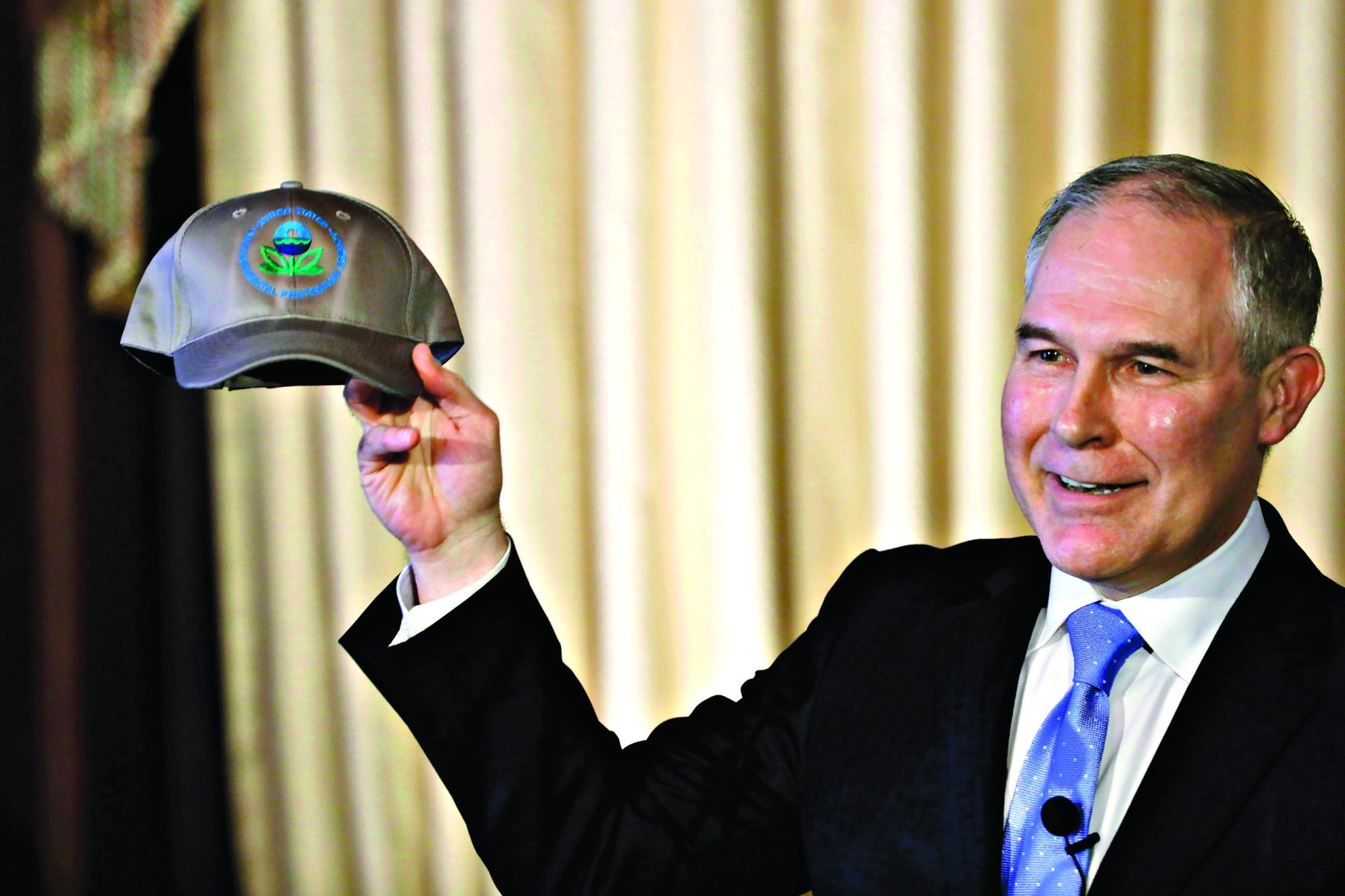 EUA. Emails de Pruitt revelam aliança estratégica com indústria petrolífera