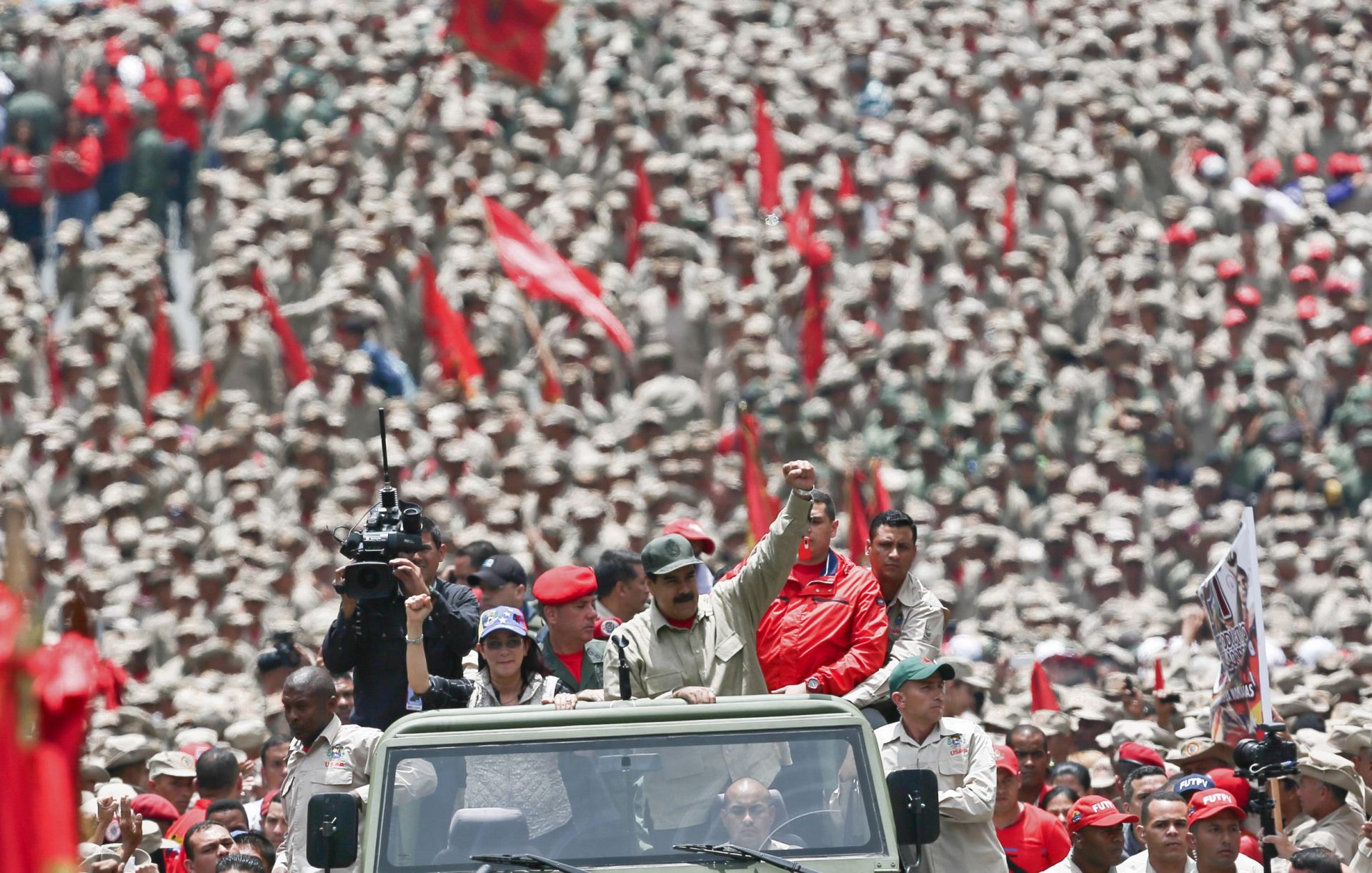 Venezuela. Maduro sonha com um milhão de civis armados