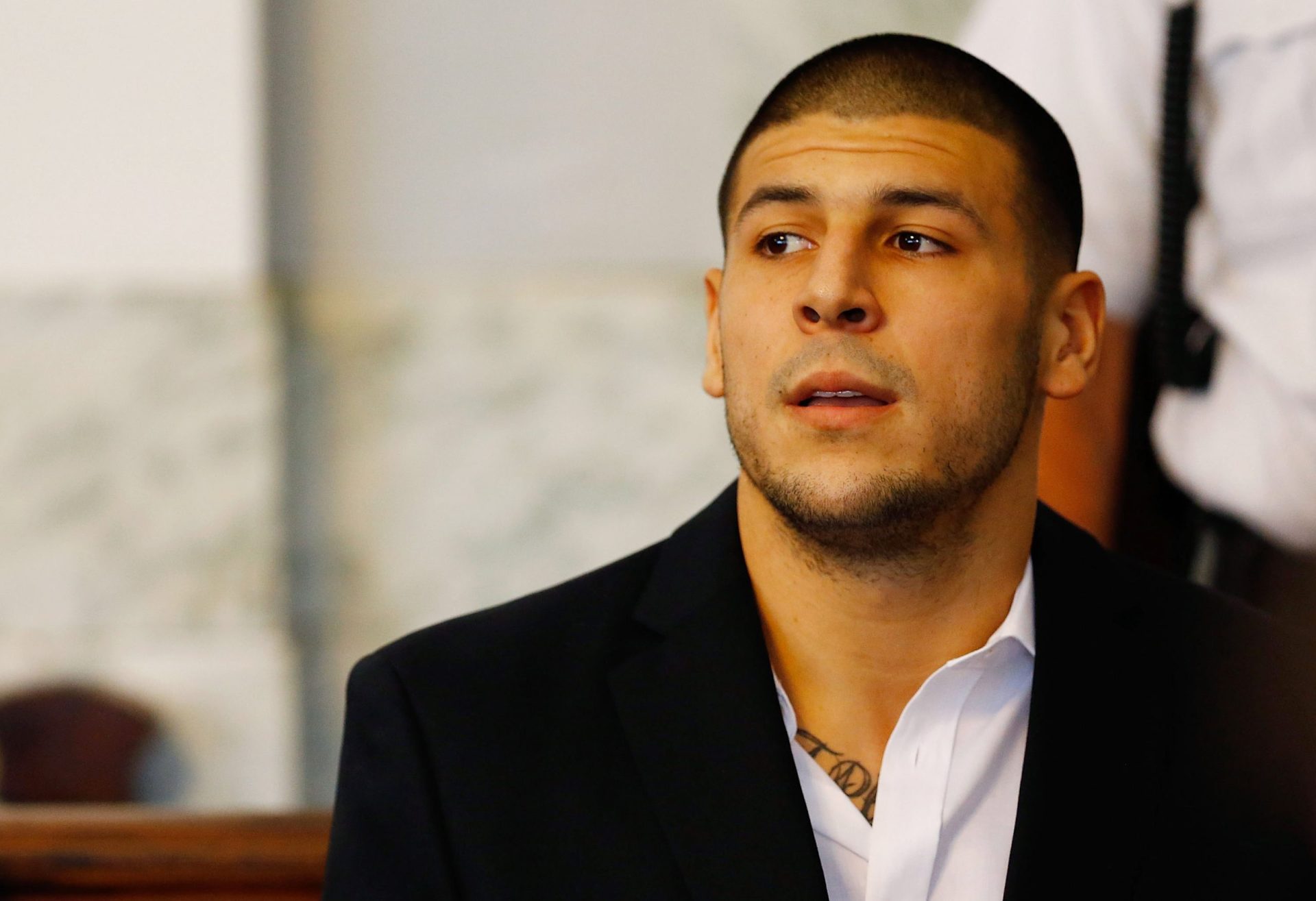 Aaron Hernandez suicida-se na prisão