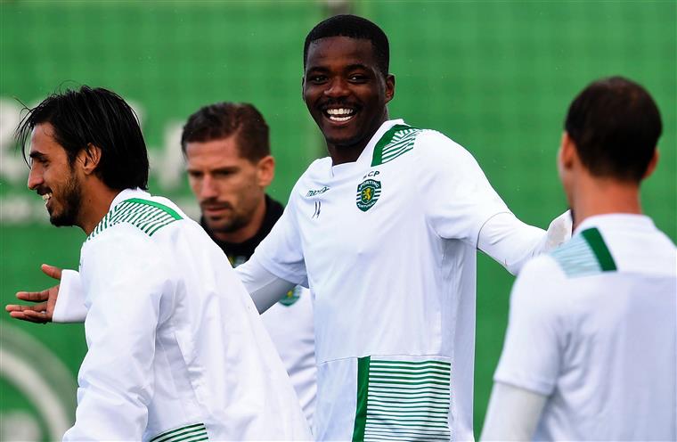 William Carvalho desejado por dois tubarões europeus