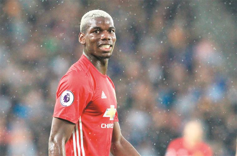 FIFA investiga transferência de Pogba para o Man. United