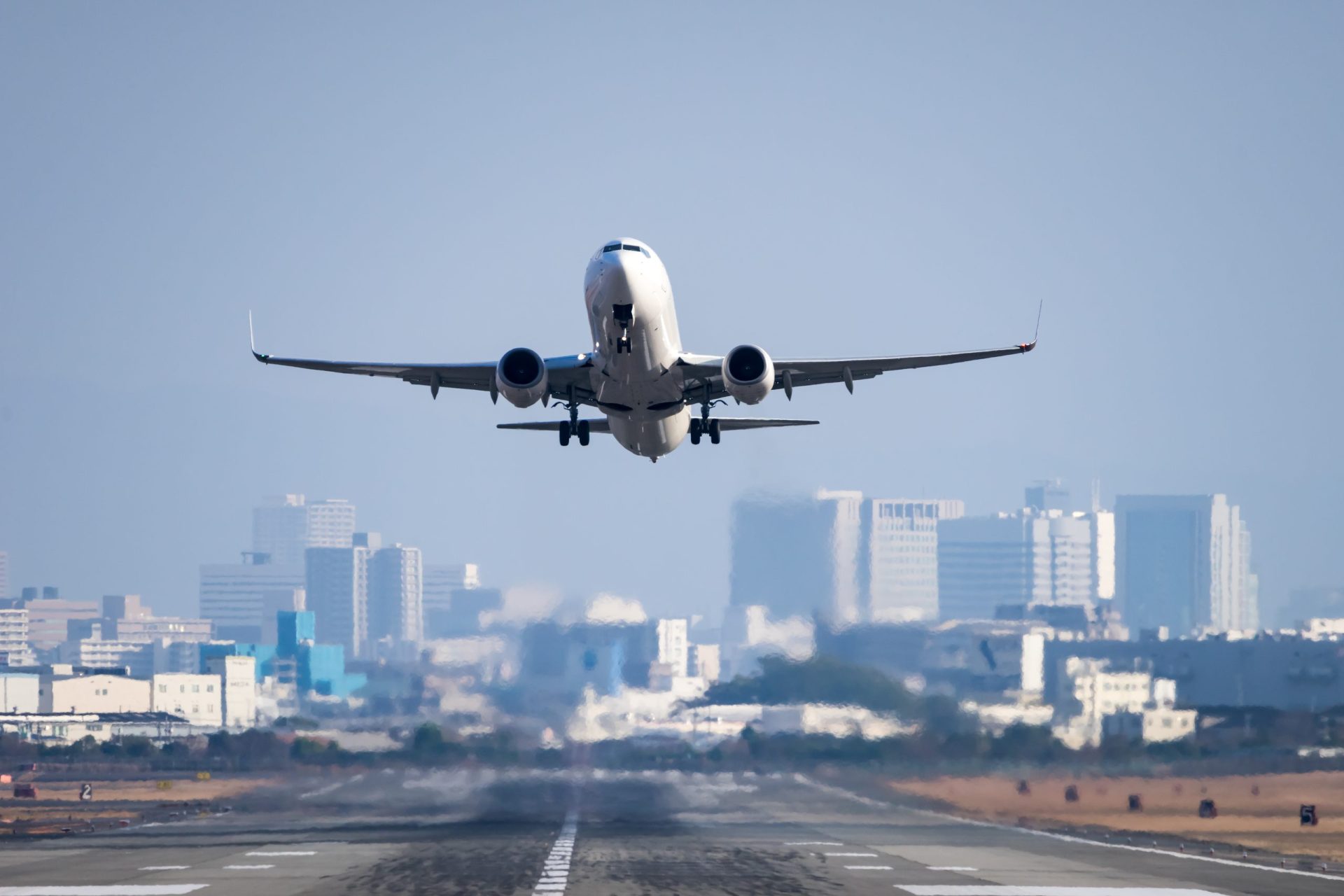 Avião quase colidiu com drone ao aterrar no aeroporto do Porto