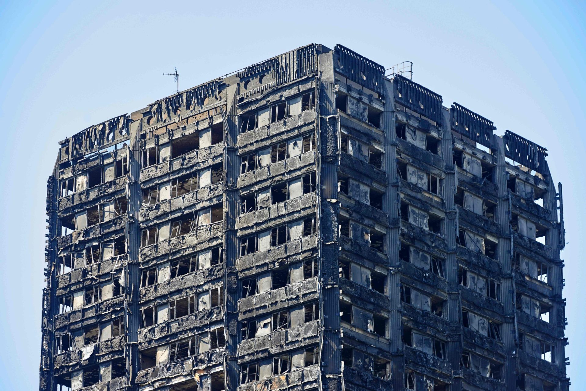 Londres. Polícia admite que outras 58 pessoas tenham morrido na Torre de Grenfell