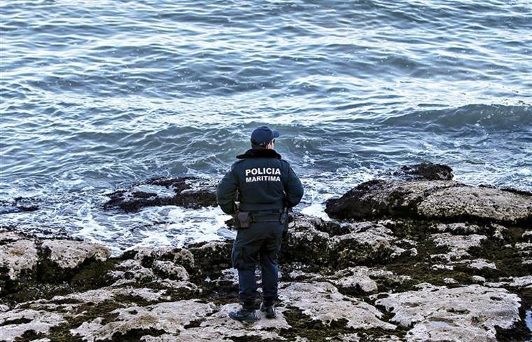 Corpo de jovem desaparecido na praia de Espinho dá à costa em Paramos