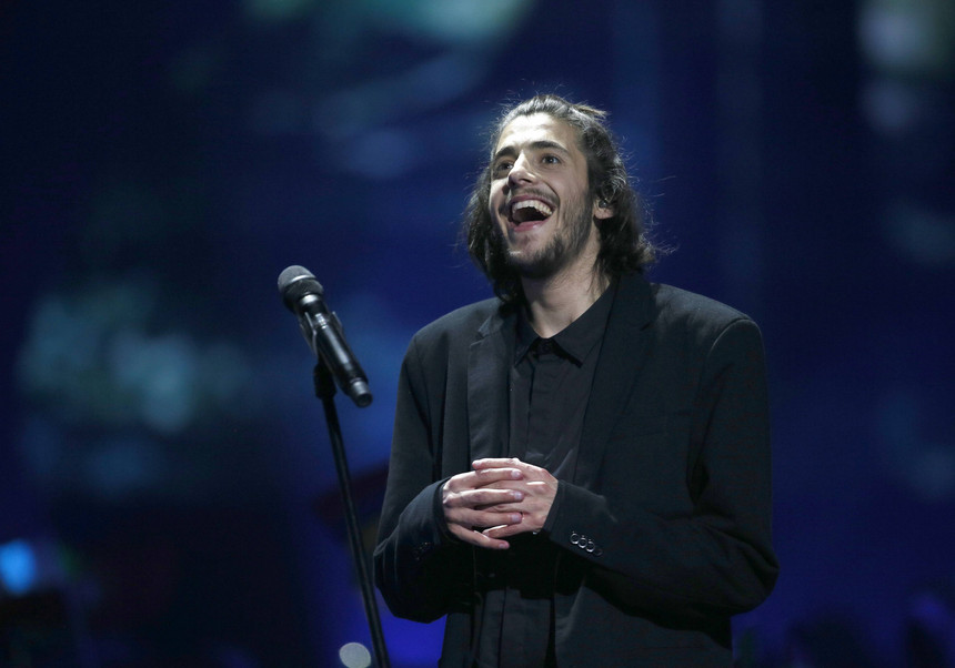 A vida de Salvador Sobral vai dar um livro