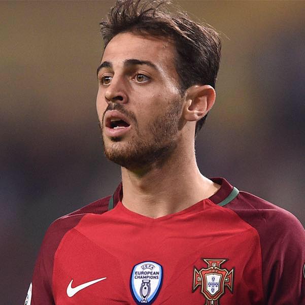 Portugal-Chile. Bernardo Silva no onze nacional