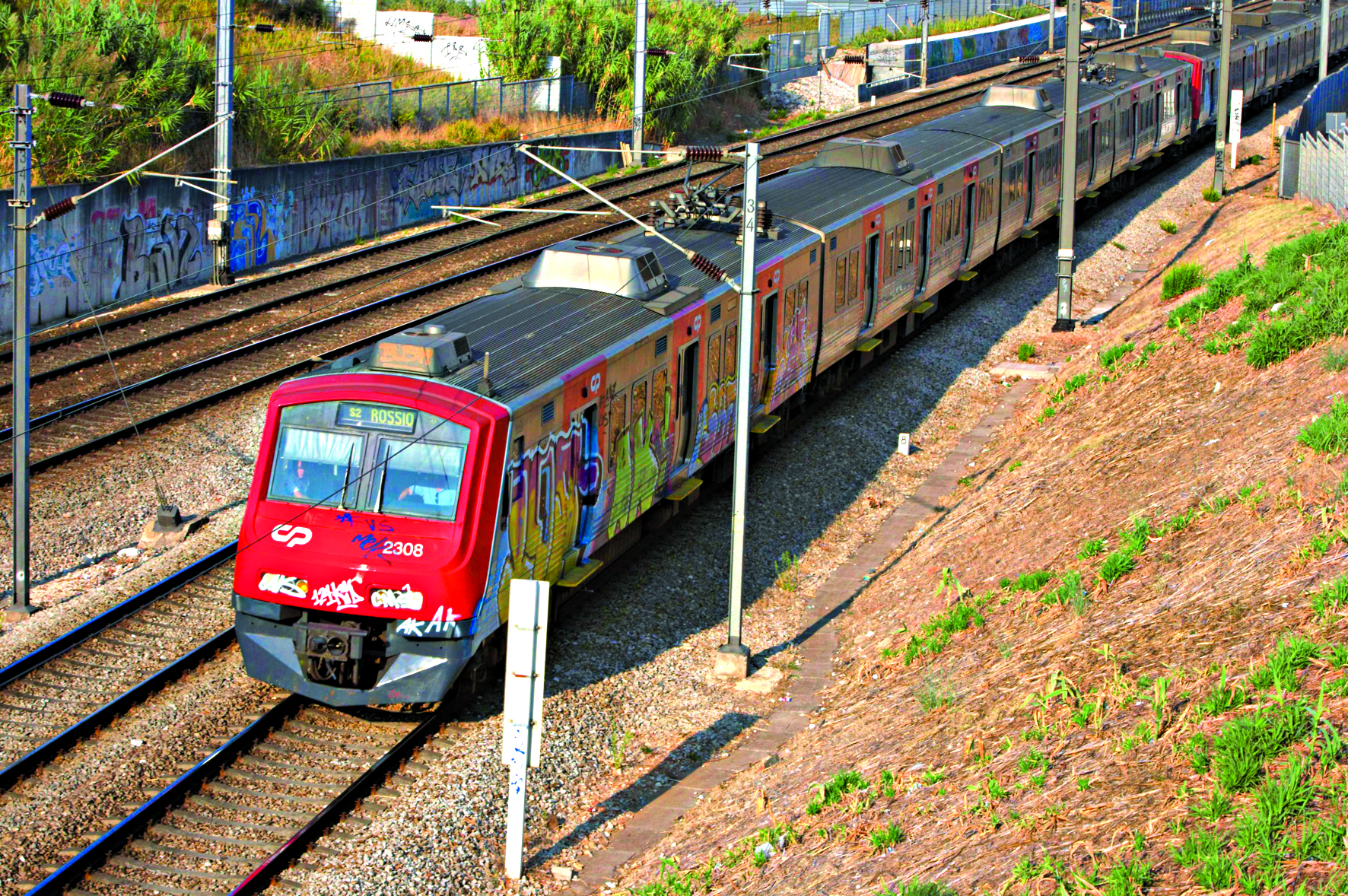 Comboios já circulam na linha de Sintra