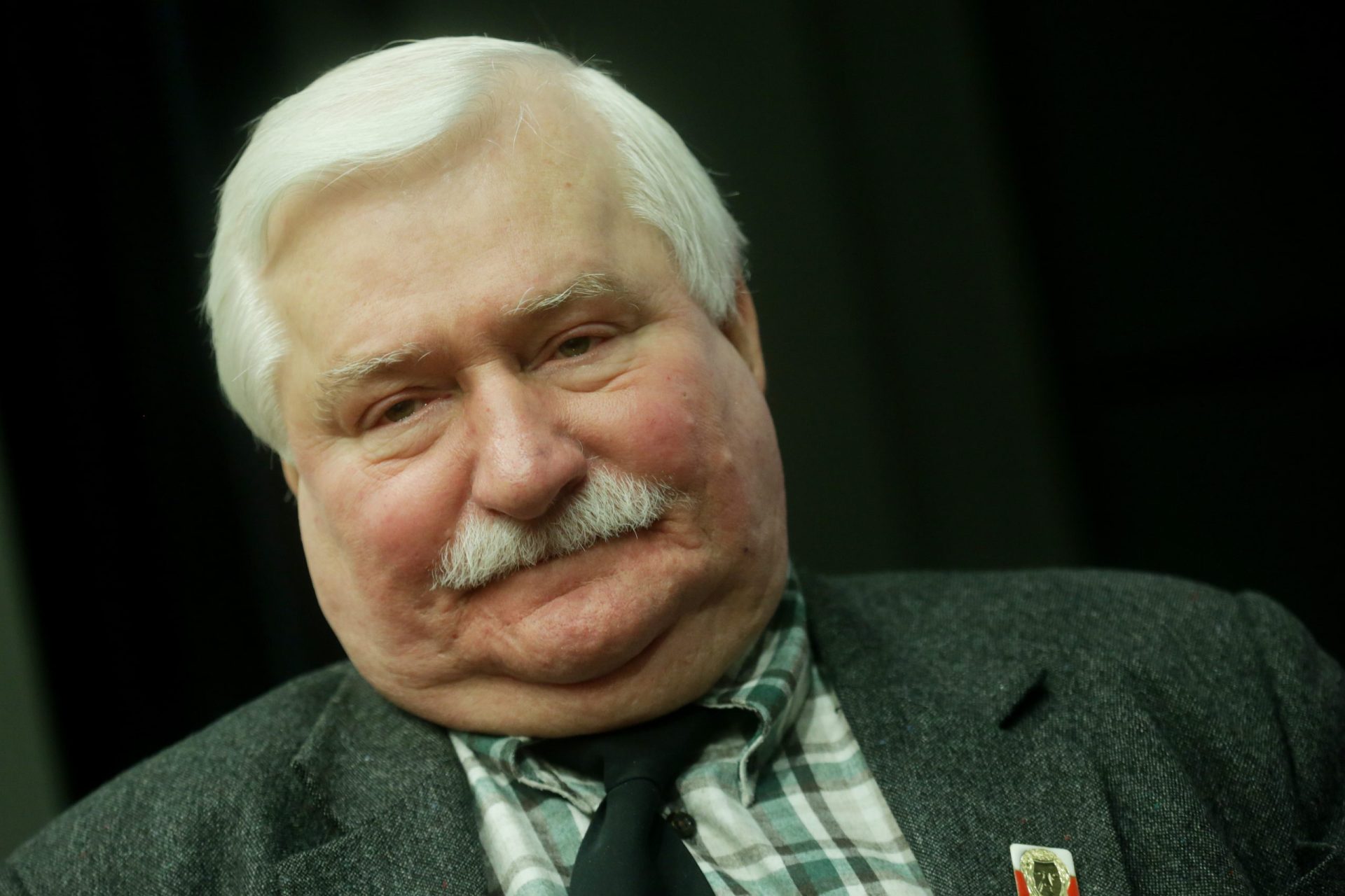 Lech Walesa foi hospitalizado