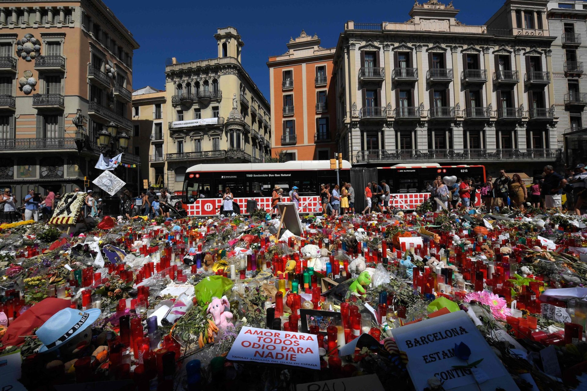 Catalunha. Rasto terrorista estende-se para fora do território espanhol