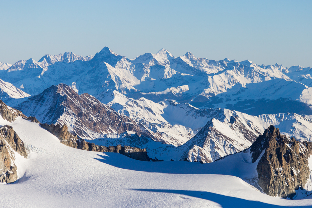 Aquecimento global pode ajudar a descobrir corpos nos Alpes