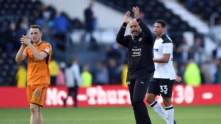 Premier League. Nuno é o treinador do mês