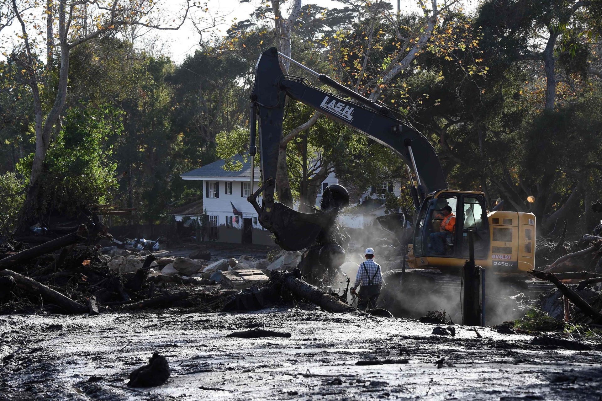 Califórnia. Número de mortes sobe para 17