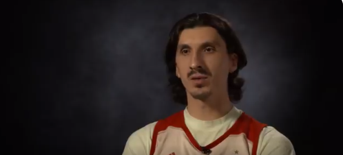 Basquetebol. O sósia de Ibrahimovic que está farto de o ser (com vídeo)