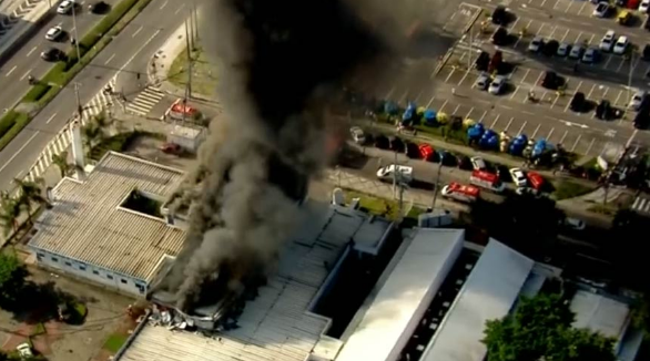 Rio de Janeiro. Incêndio deflagra em hospital municipal