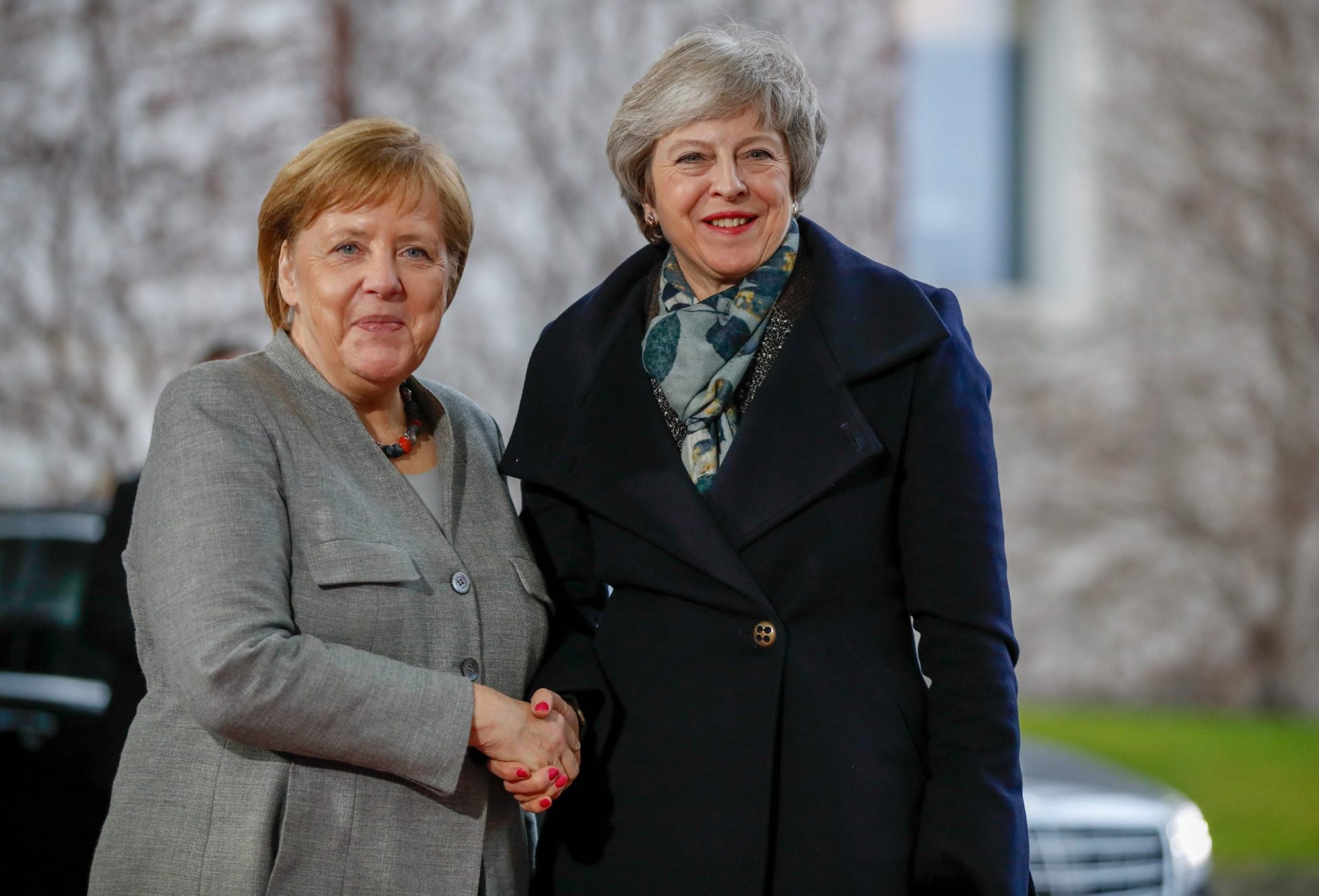 Merkel garante que não haverá renegociação do Brexit