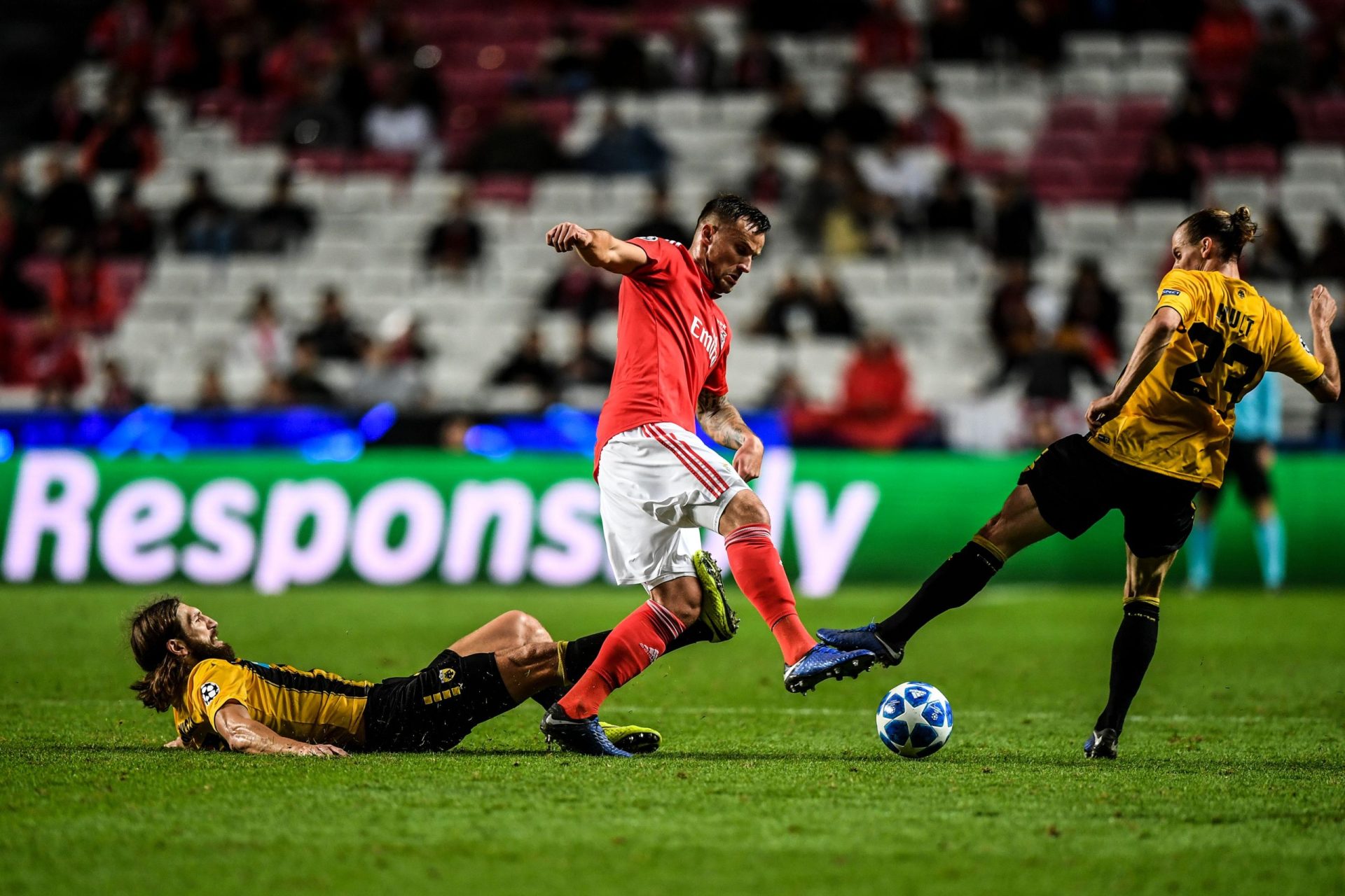 Campeonato. Ah, esse tão saudável ar das ilhas…