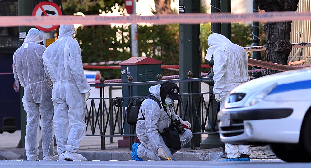 Detonada bomba perto de igreja em Atenas