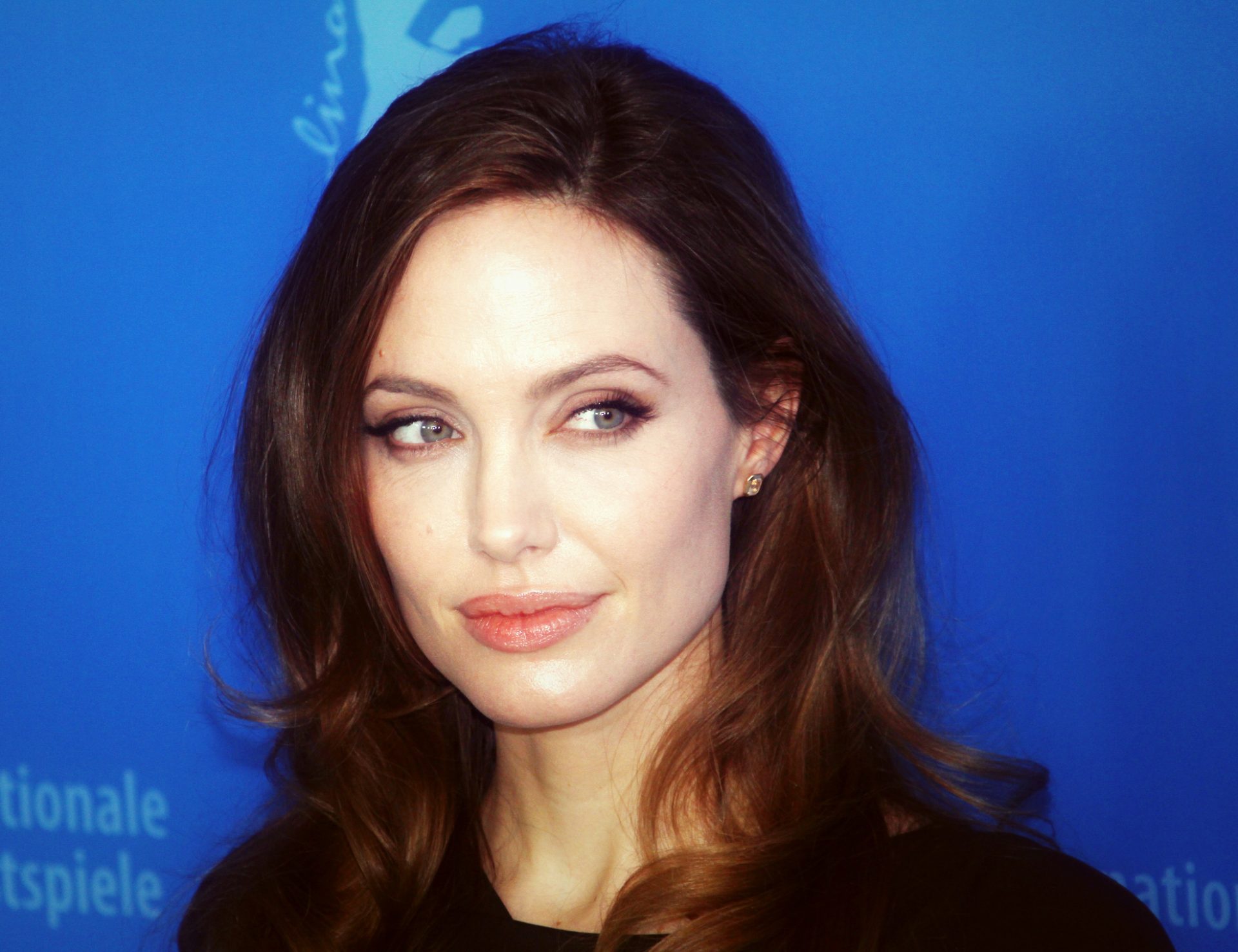 E se Angelina Jolie fosse a próxima presidente dos EUA? | VÍDEO