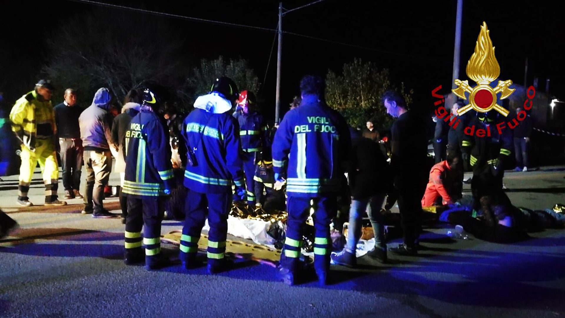 Seis mortos e mais de cem feridos numa discoteca italiana