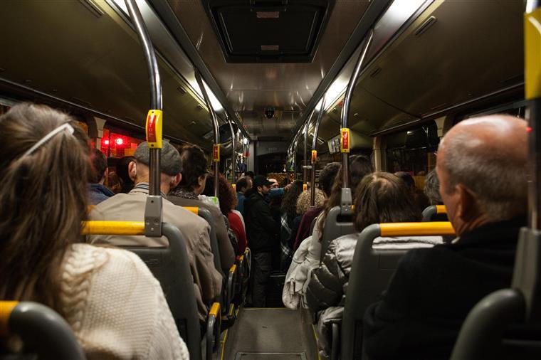 Governo alemão propõe transportes públicos gratuitos para reduzir poluição