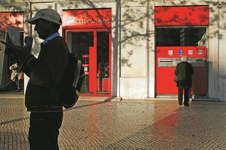 Cerca de 2 mil trabalhadores dos CTT aderiram à manifestação